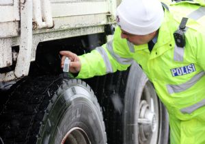 Erzurum'da kış lastiği denetimleri başladı